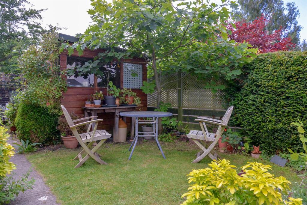 Rear Garden 5.jpg