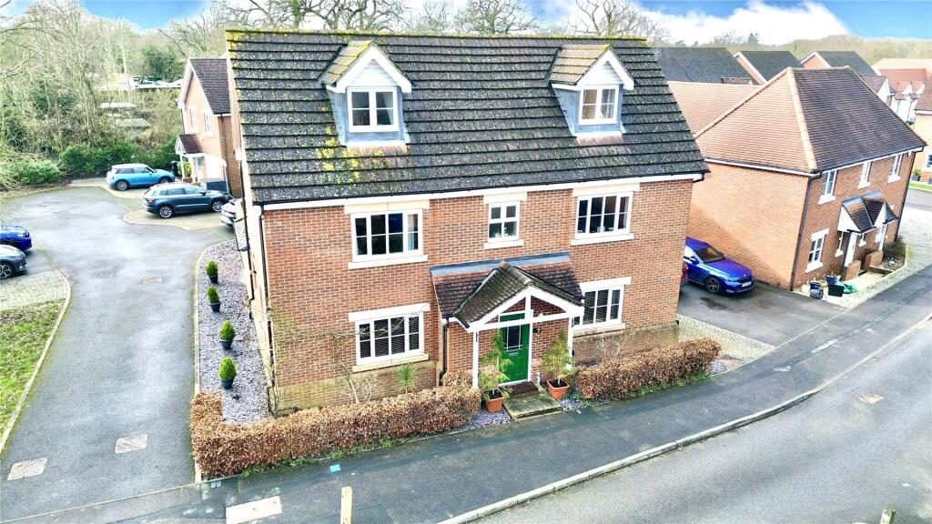 Wheatsheaf Close, Sindlesham, Wokingham, Berkshire, RG41