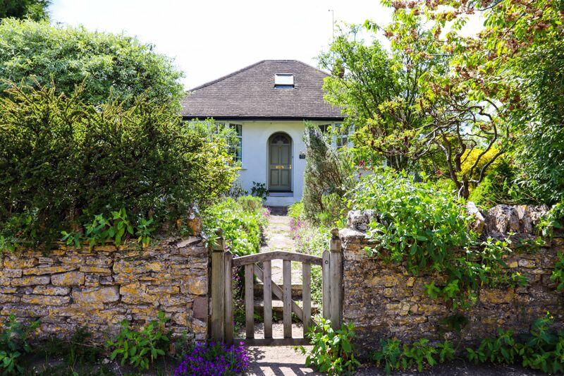 The Bungalow, Bladon, Woodstock