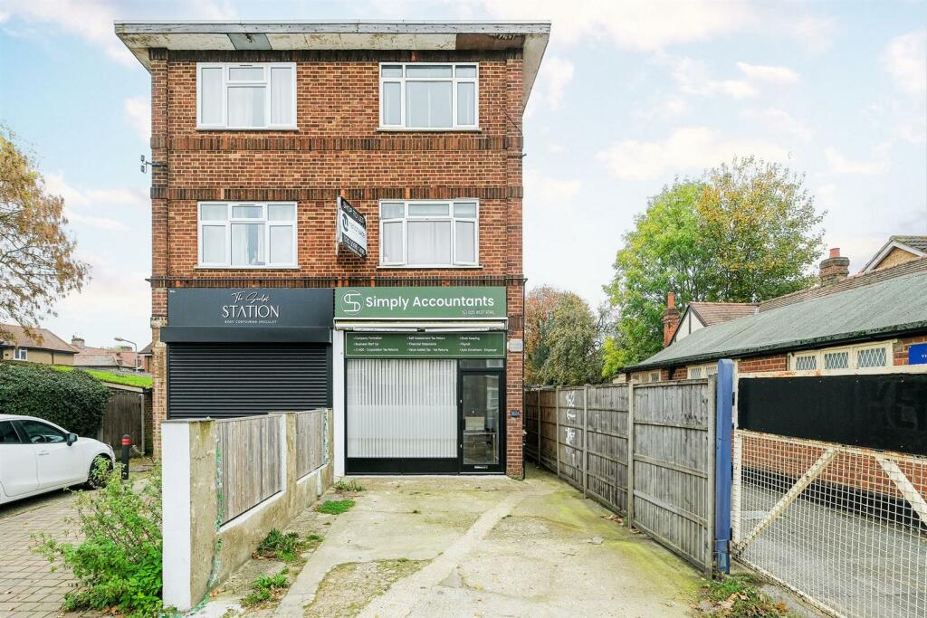 162 Chingford Mount Road-19_web.jpg