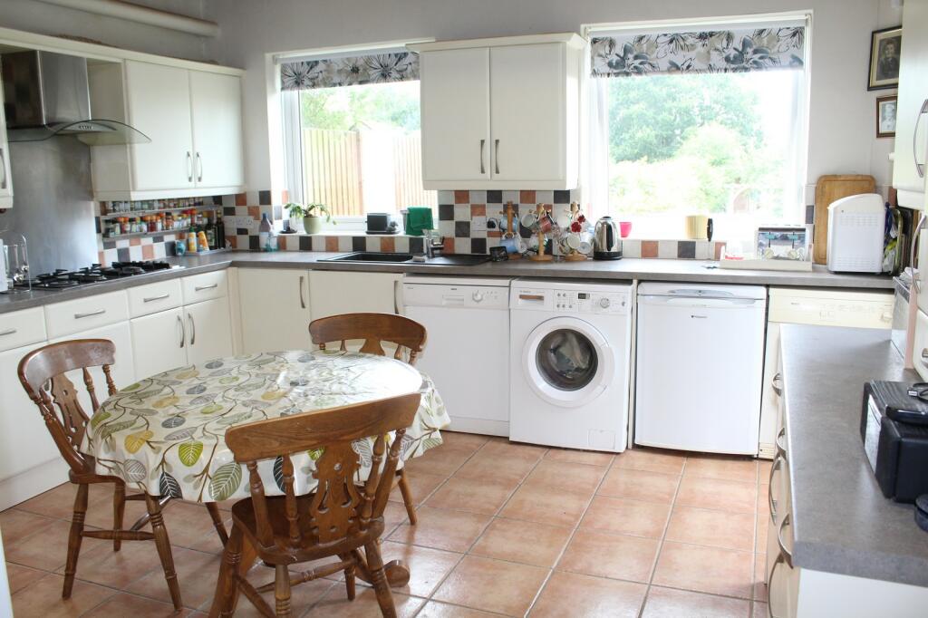 Fitted  Dining Kitchen