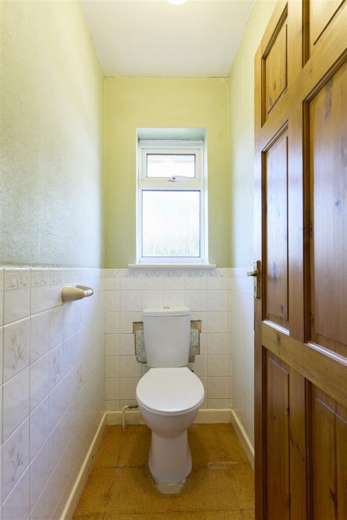 Upstairs WC.jpg