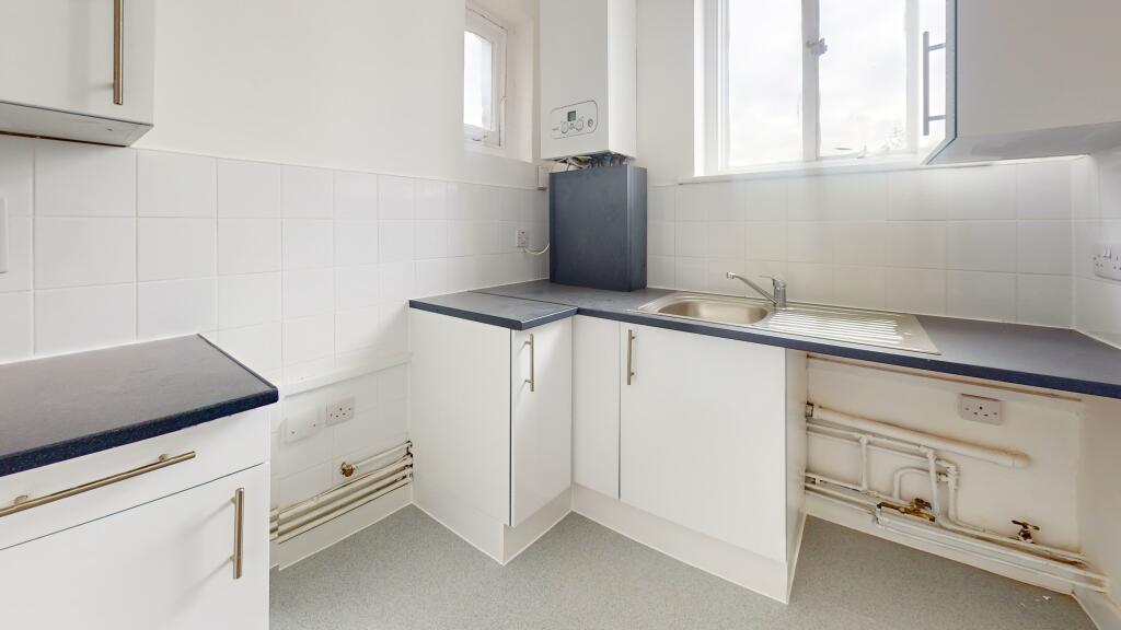 Flat 3, 28 Cathcart Hill, Tufnell Park, London, N19 5QN