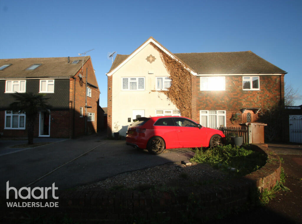 Nutfield Close, Chatham