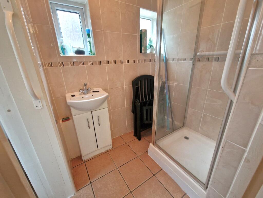 Ground Floor Shower Room/WC