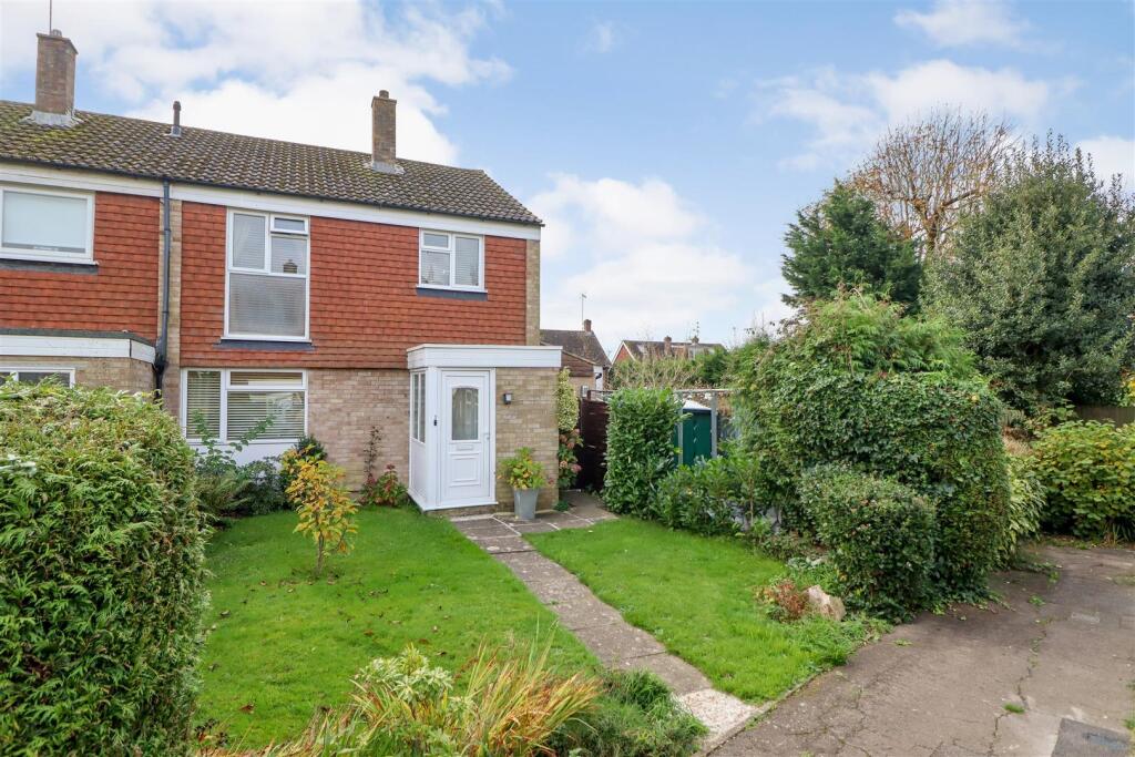 Stanford Way, Broadbridge Heath, Horsham