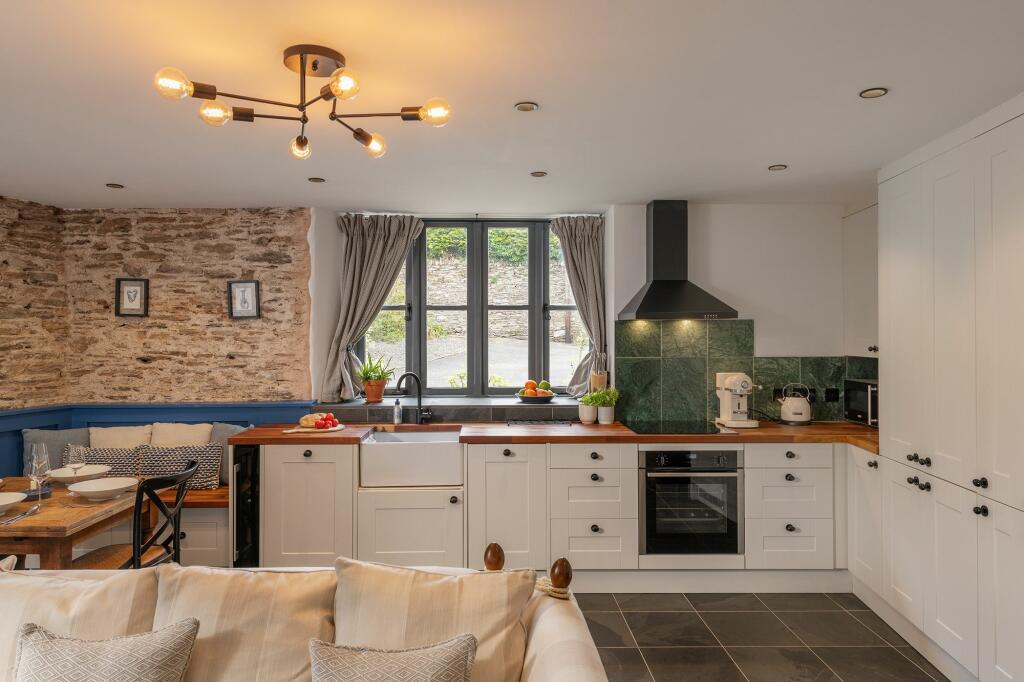 The Apple Loft, Strete, Dartmouth: Kitchen Area