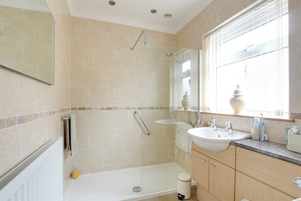 En-suite Shower room