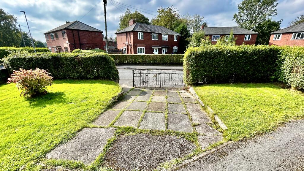 Front Garden &amp; Driveway