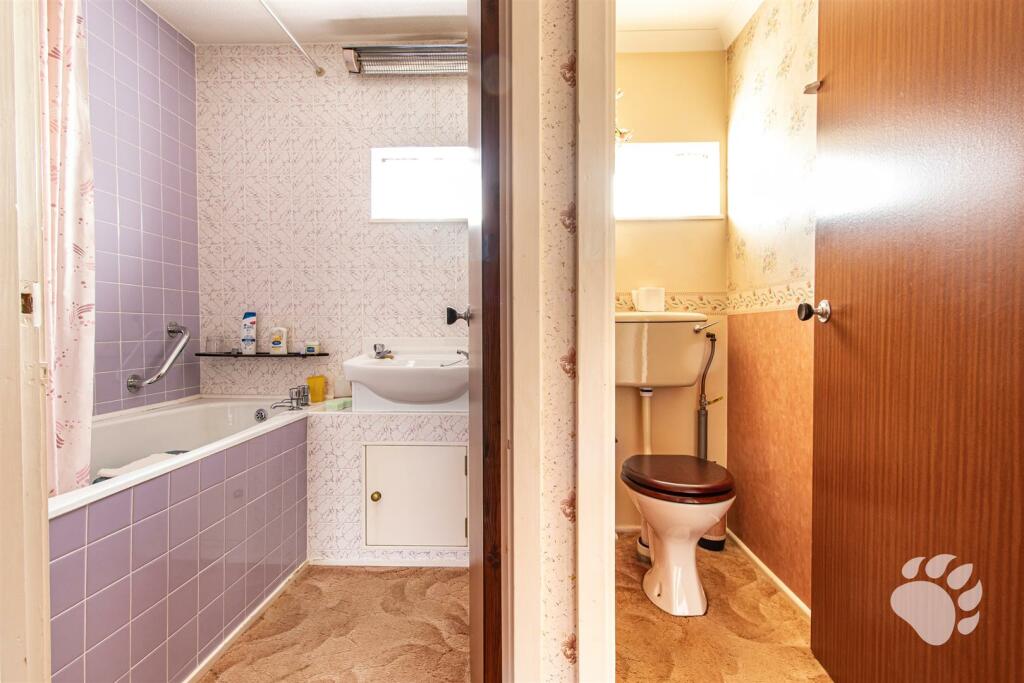 Bathroom / WC