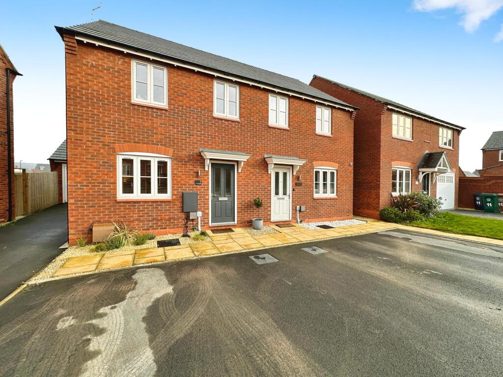 Kirtley Drive, Midway, Swadlincote, DE11