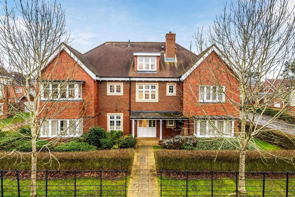 OTTWAYS LANE, ASHTEAD, KT21