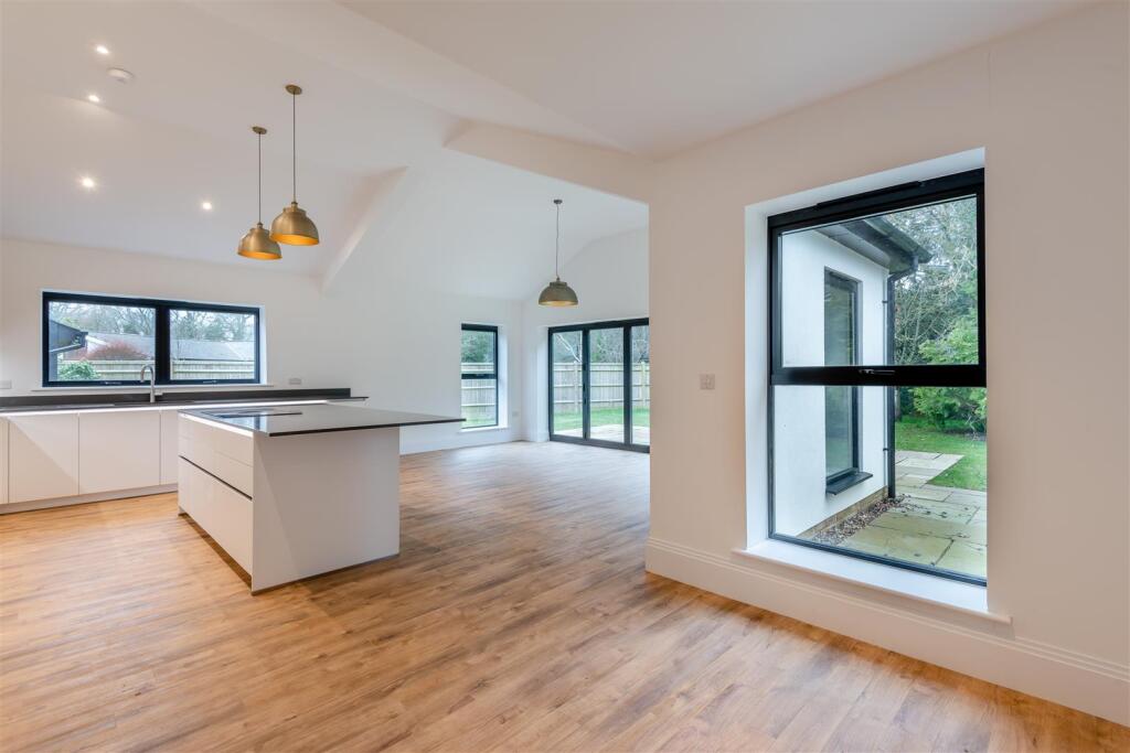 Kitchen/Breakfast Room