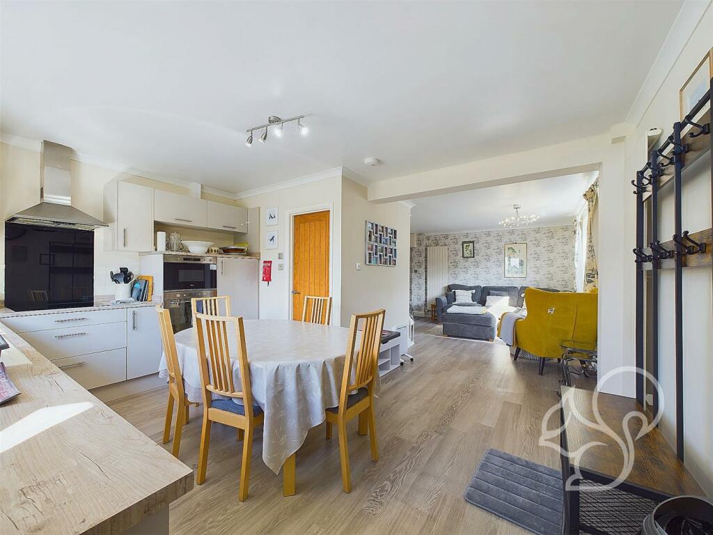 kitchen-dining area