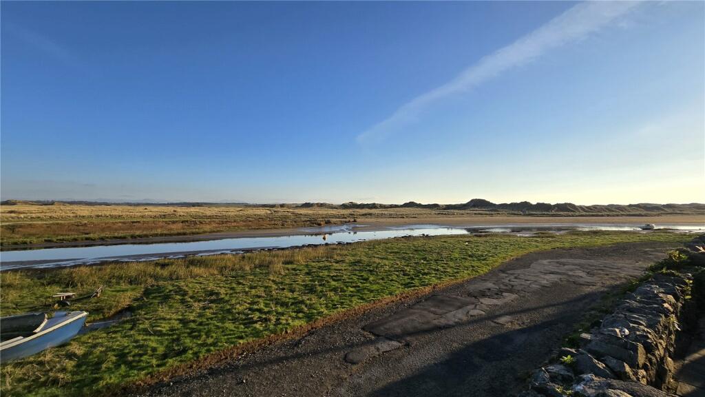 Waterside, Aberffraw, Ty Croes, Isle of Anglesey, LL63