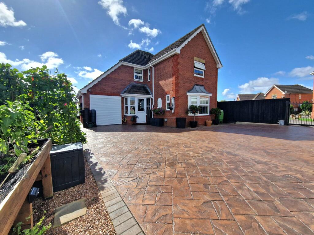 Friars Way, Burnham-on-Sea, Somerset, TA8