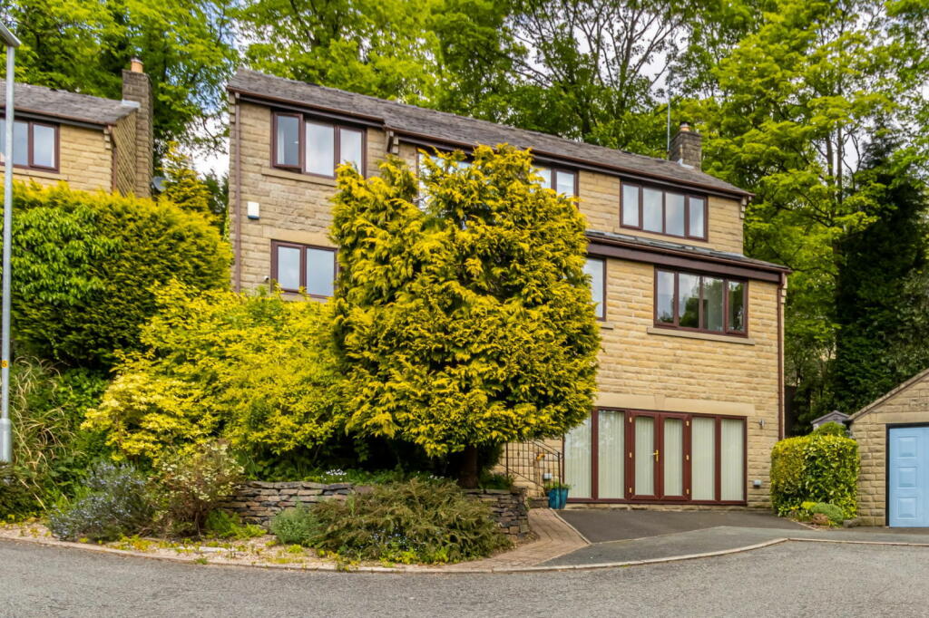 Oaklands Park, Grasscroft, Saddleworth