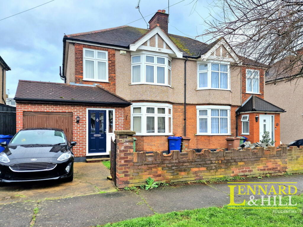 Nutberry Avenue, Grays, RM16 2TL