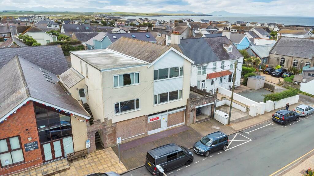 Cumbria And High Wind, High Street, Rhosneigr, Anglesey, LL64 5UX