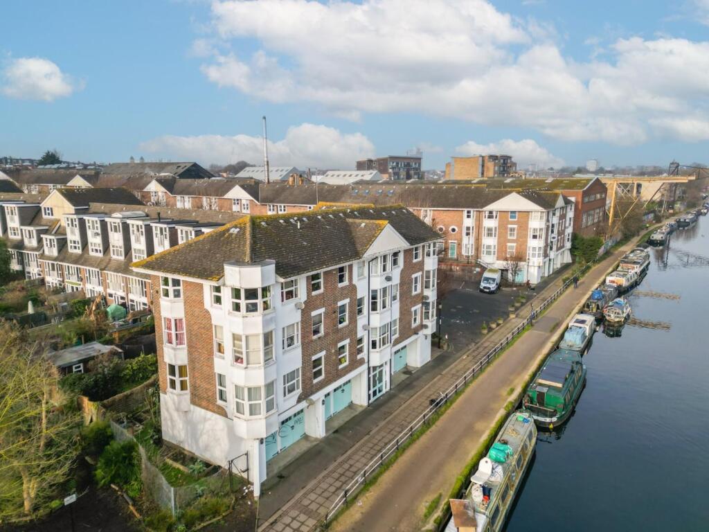 Watermint Quay, Craven Walk, London, N16