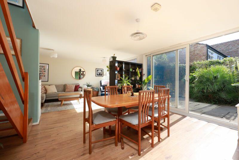 Sitting/Dining Room