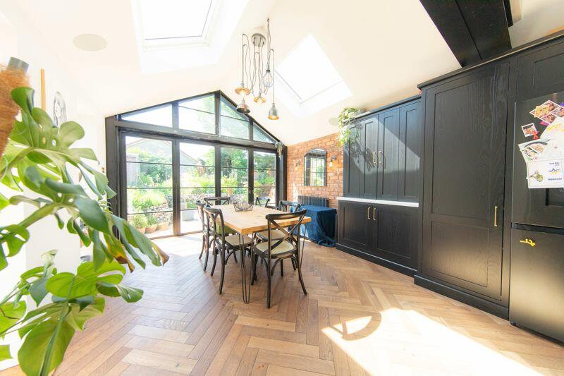 Dining area and feature bi-fold door