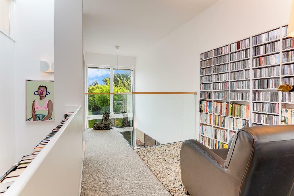 Glass balcony &amp; library