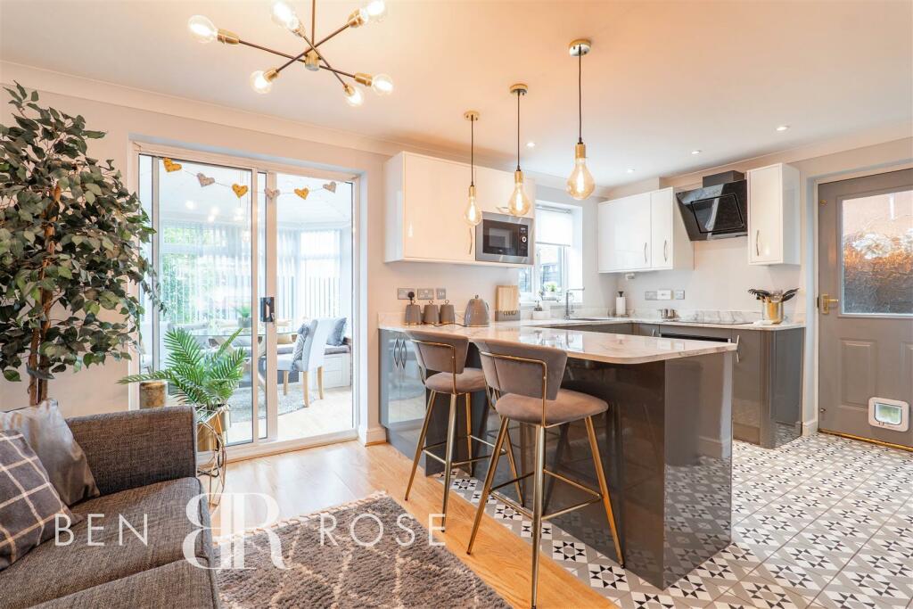 Kitchen/Breakfast Room