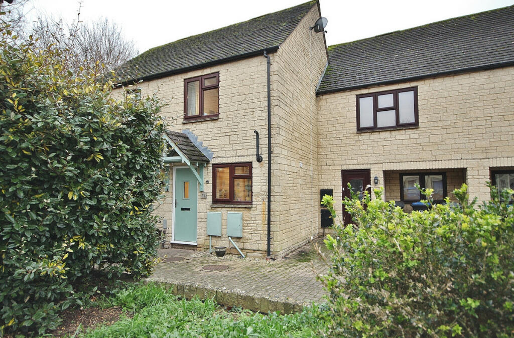 Campden Close, Witney, OX28