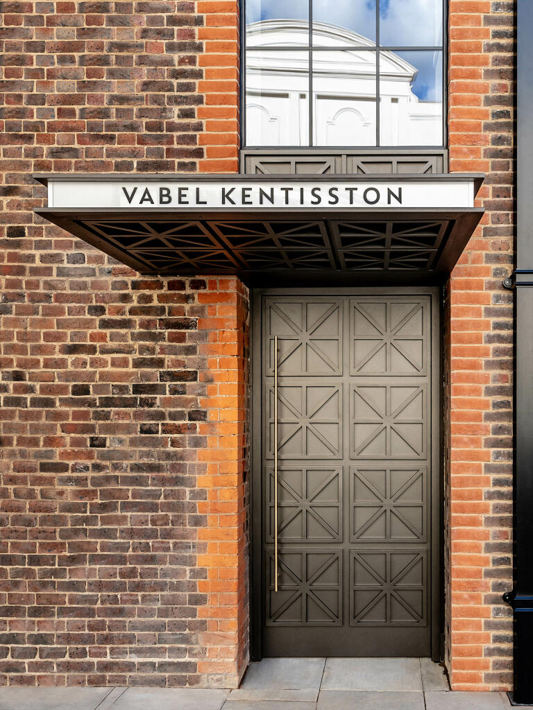 VABEL_Kentish Town Road_web-20 (retouched).jpg