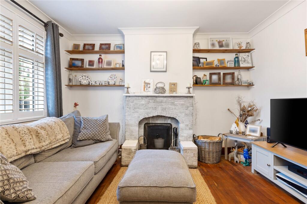 Stoughton Road, Guildford, Surrey, GU1