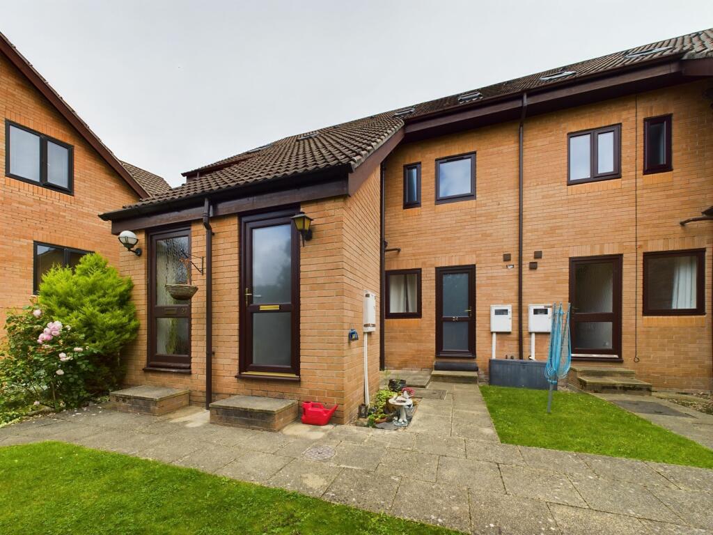 Lindisfarne Court, Chesterfield, S40