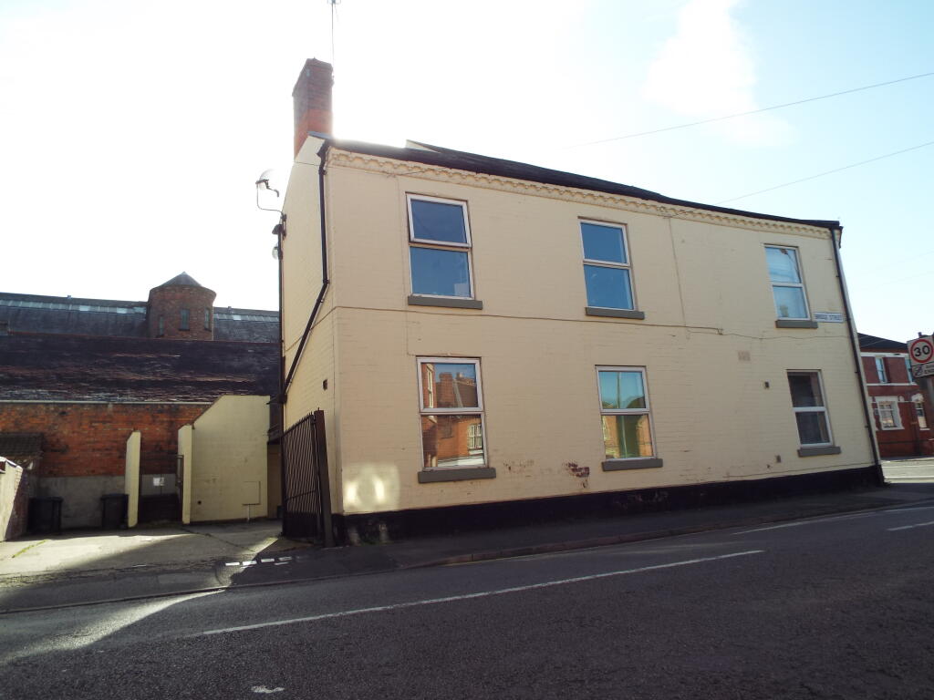 Derby Road, Long Eaton, NG10 4QA