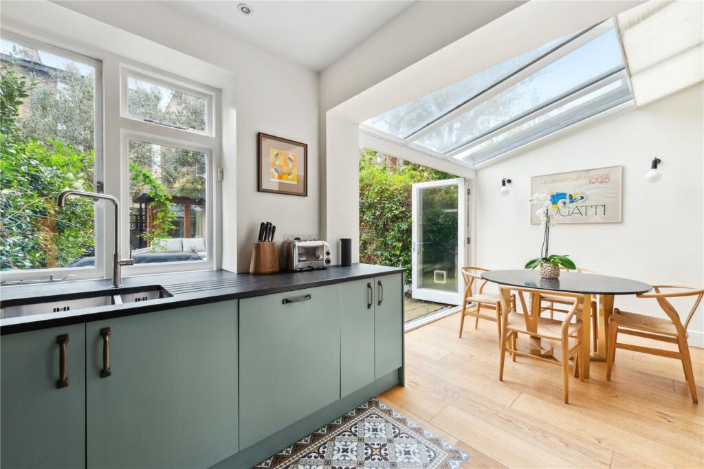 Dining Area/Kitchen