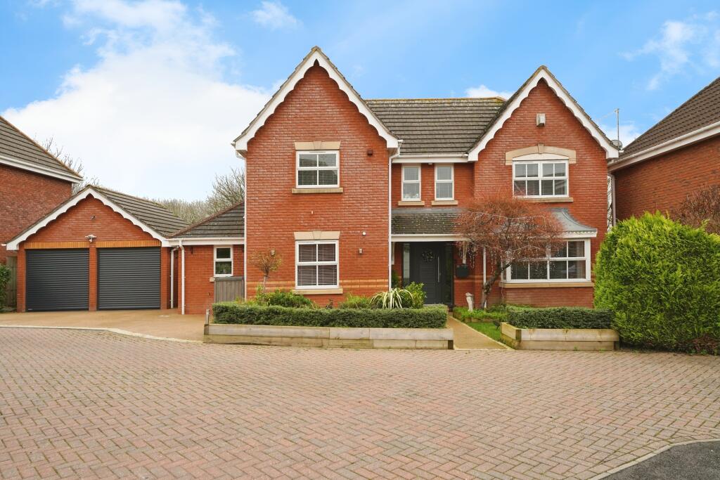 Clarks Hill Rise, Evesham, Worcestershire, WR11