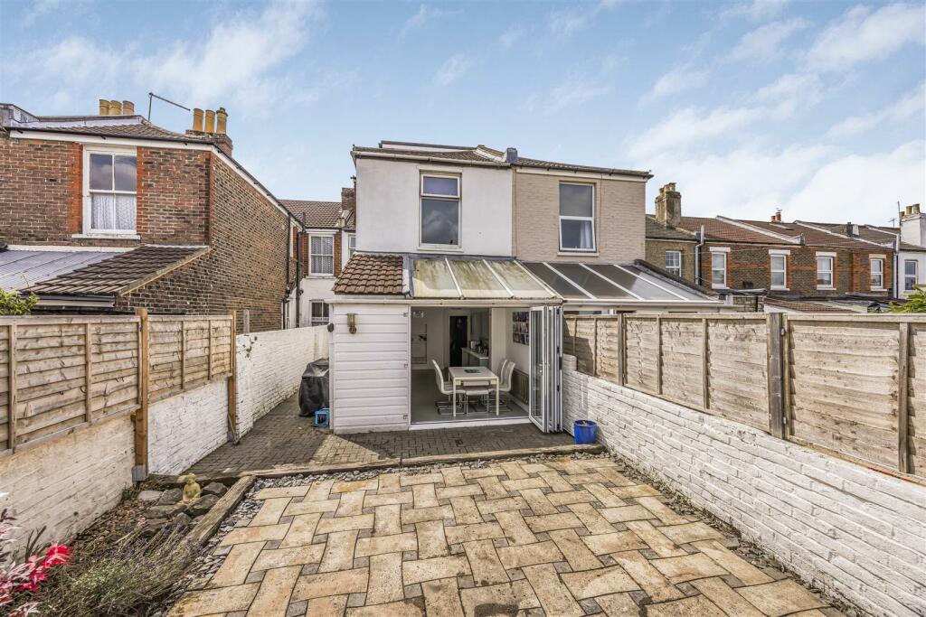 64 Wadham Road, Hilsea-PorticoMarketing-SarahOlive