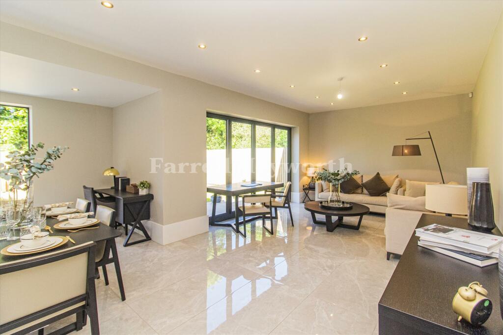 Kitchen Family Room 