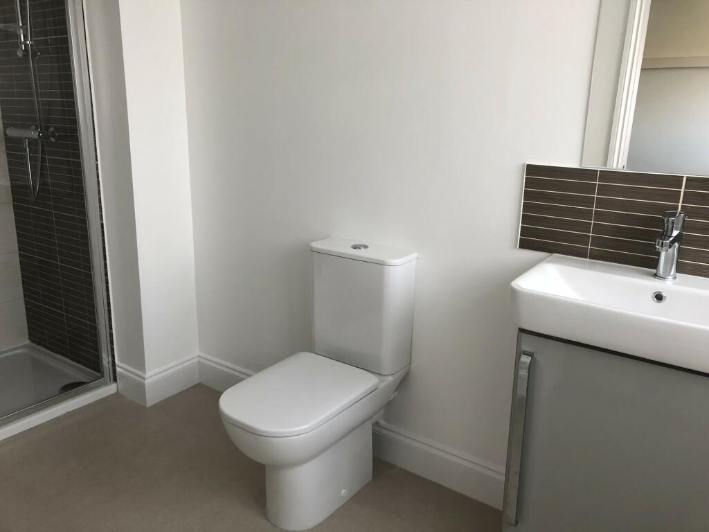 Cambridge Letting Agents Bathroom