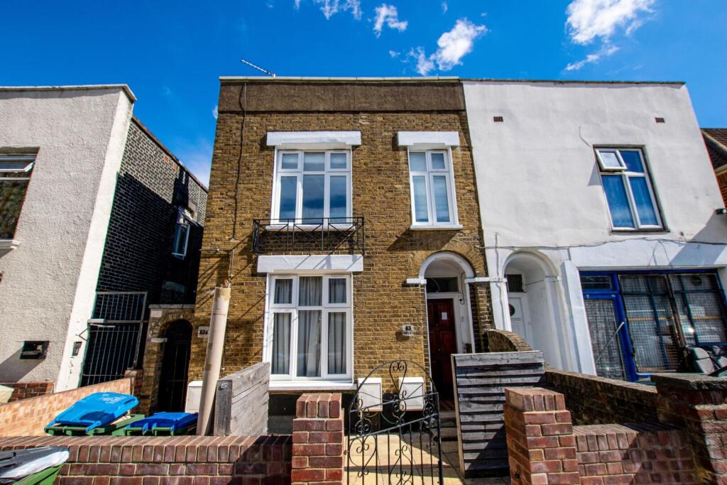 Flat 2, 63, Plumstead Common Road, Plumstead, SE18 