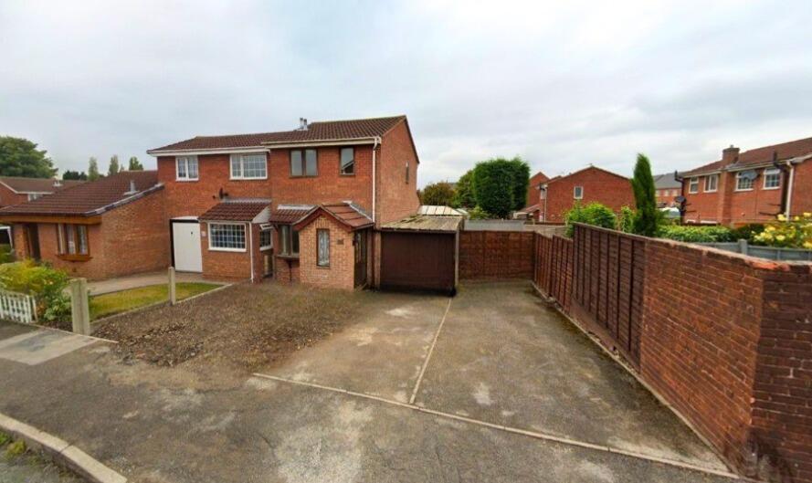 Rosecroft Gardens, Swadlincote, DE11