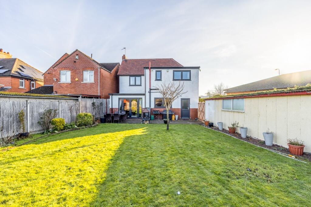 240 Boultham Park Road (Lincoln)-11