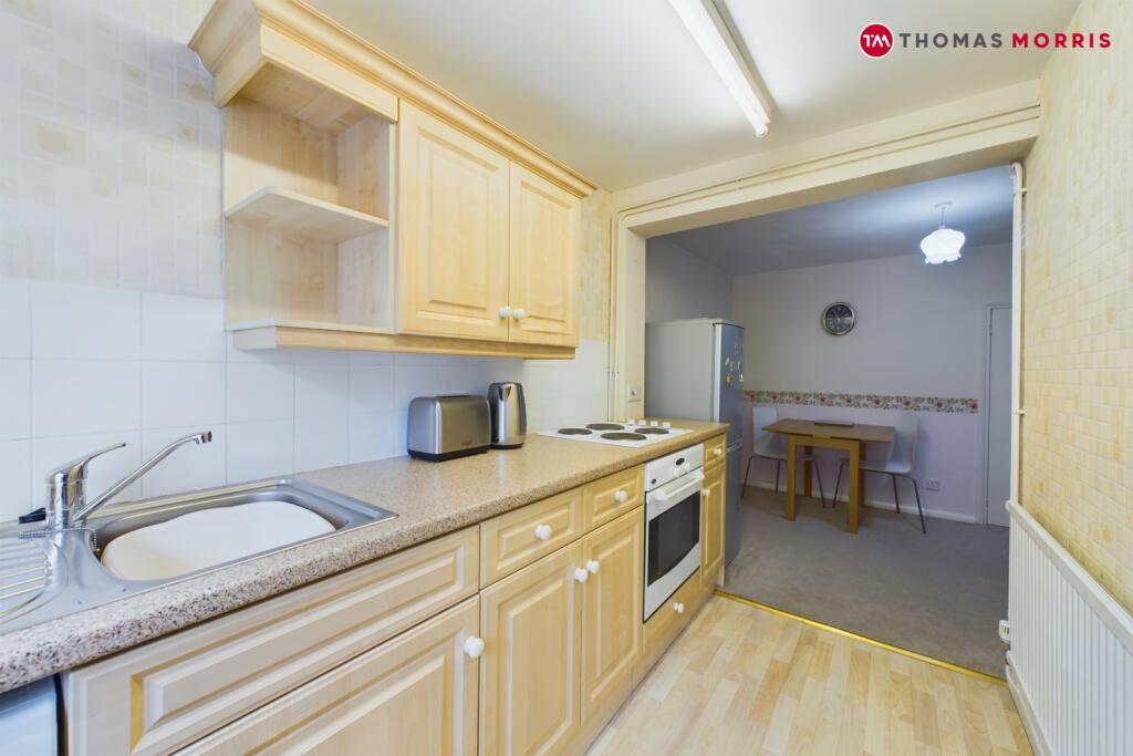 Kitchen/ Dining Area