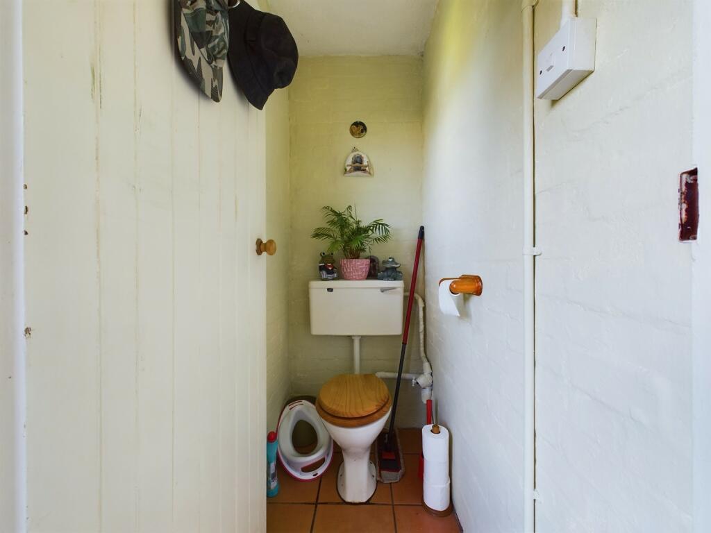 Ground Floor WC