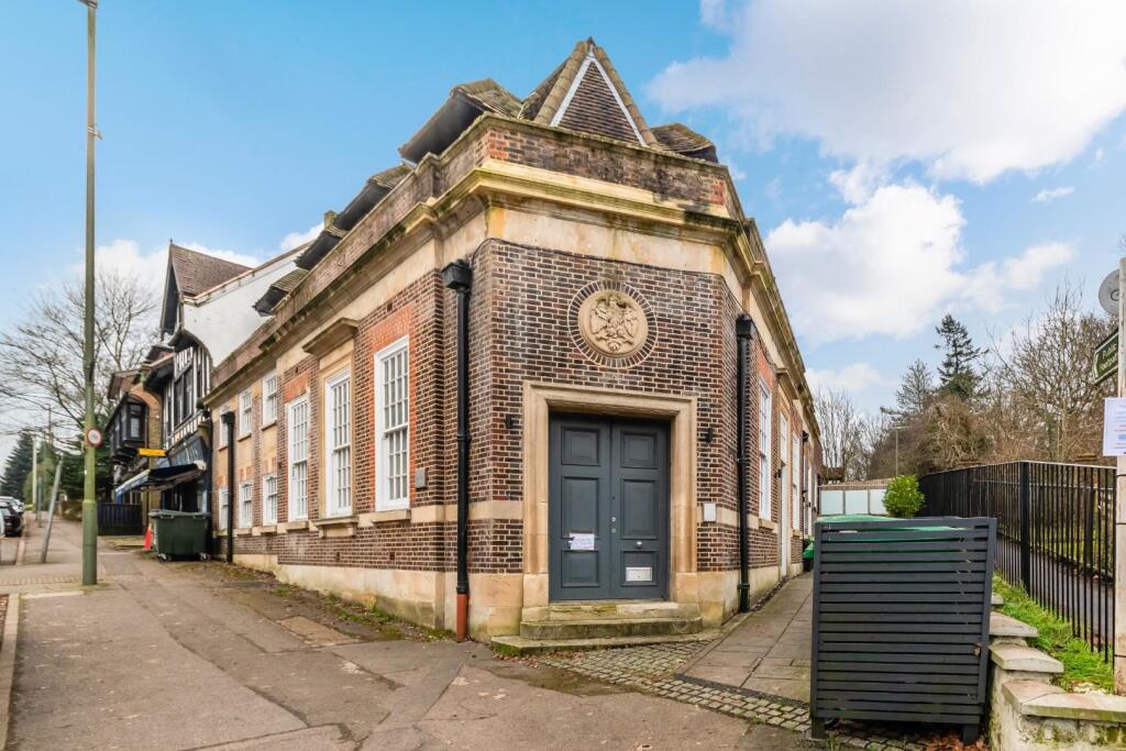 Station Approach, Tadworth