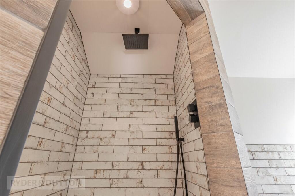 Ensuite Shower Room