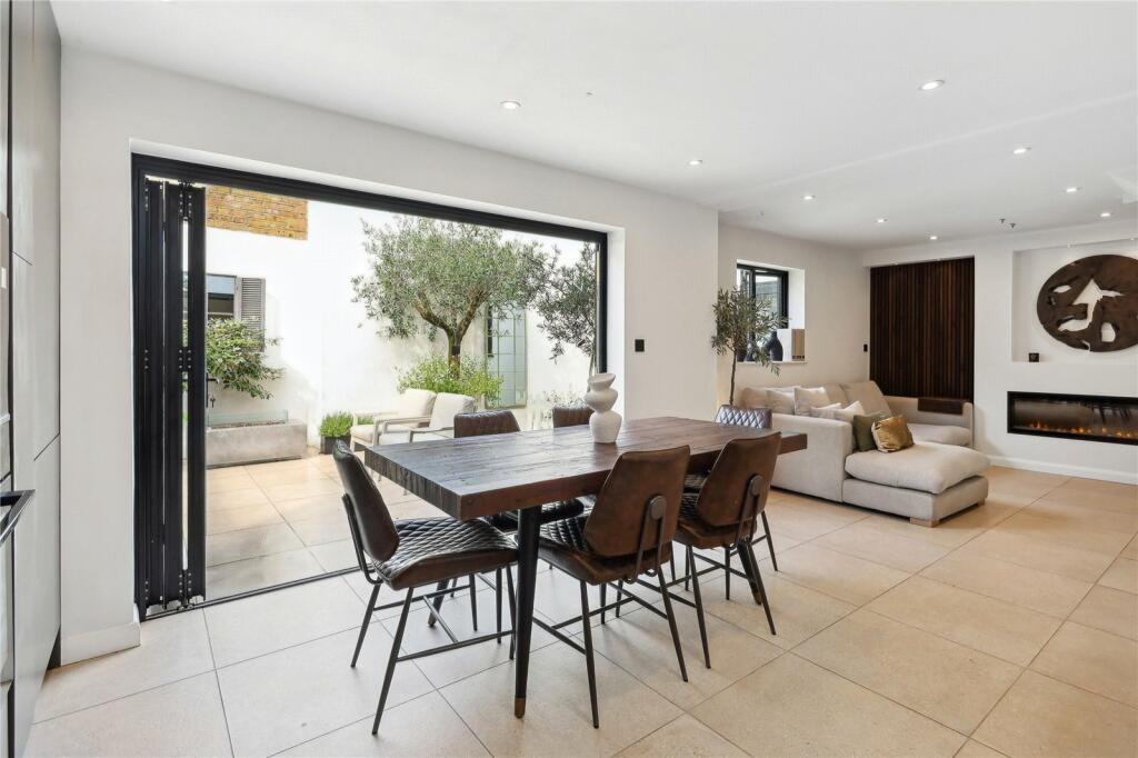 Kitchen/Family Room