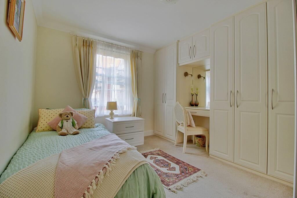 Second Bedroom with bespoke storage