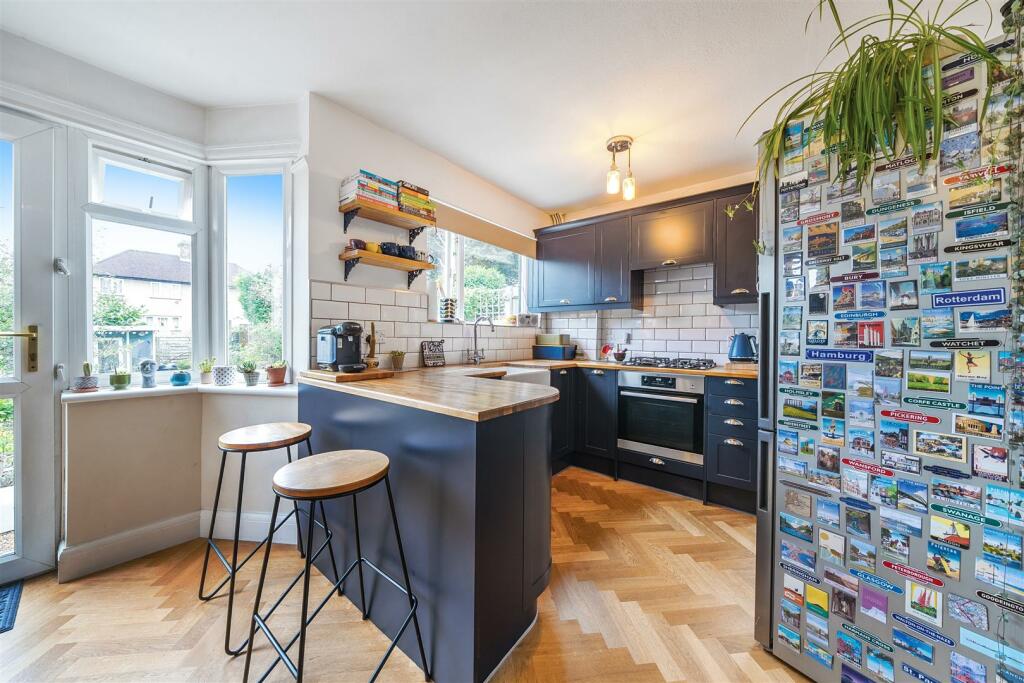 Watford Road - Kitchen.jpg