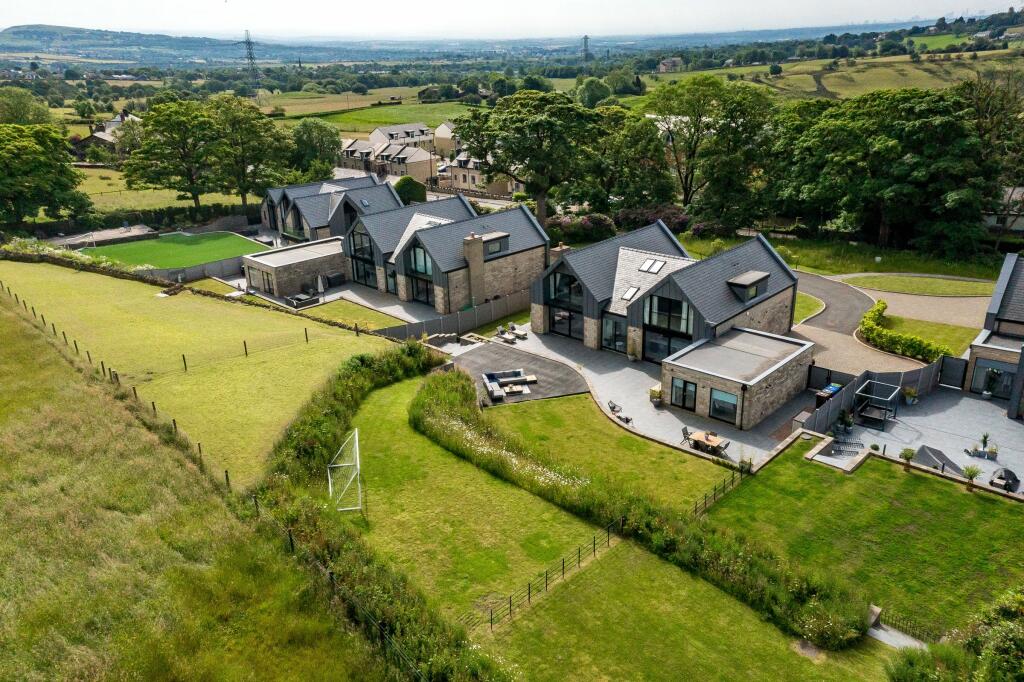 Aerial View to Rear of Property