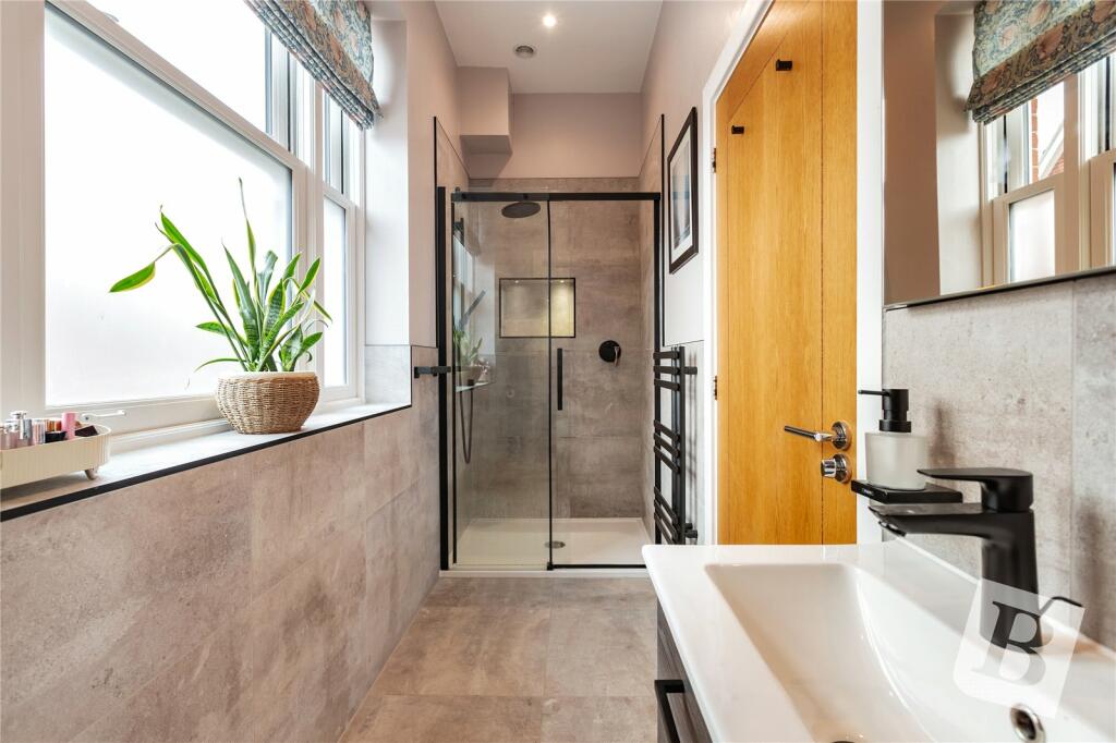 Ensuite Shower Room